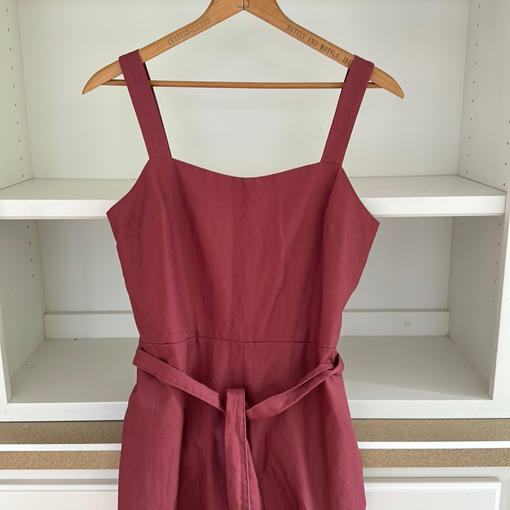 GAP jumpsuit with tie waist size 8 wide leg